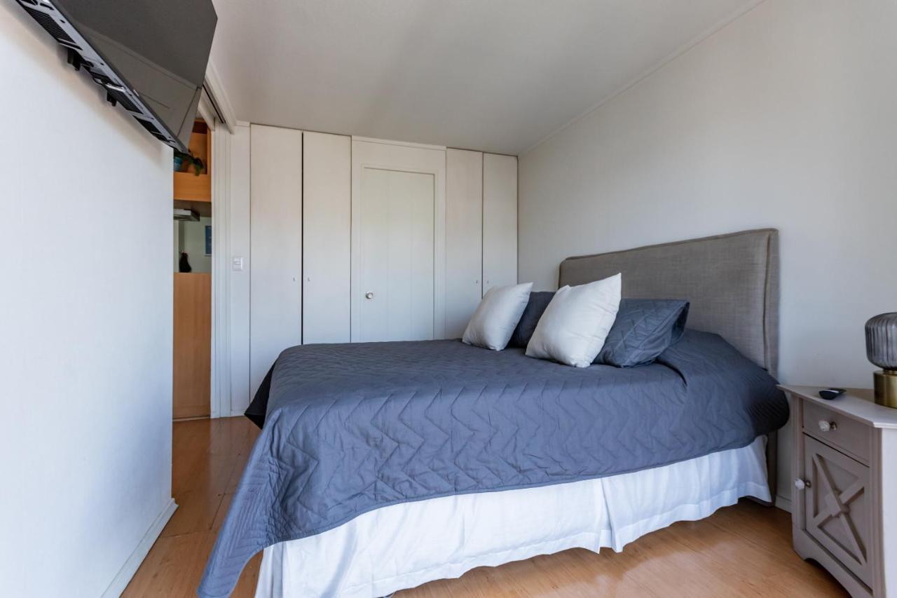 San Carlos Rentals - Lastarria Santiago Exterior photo