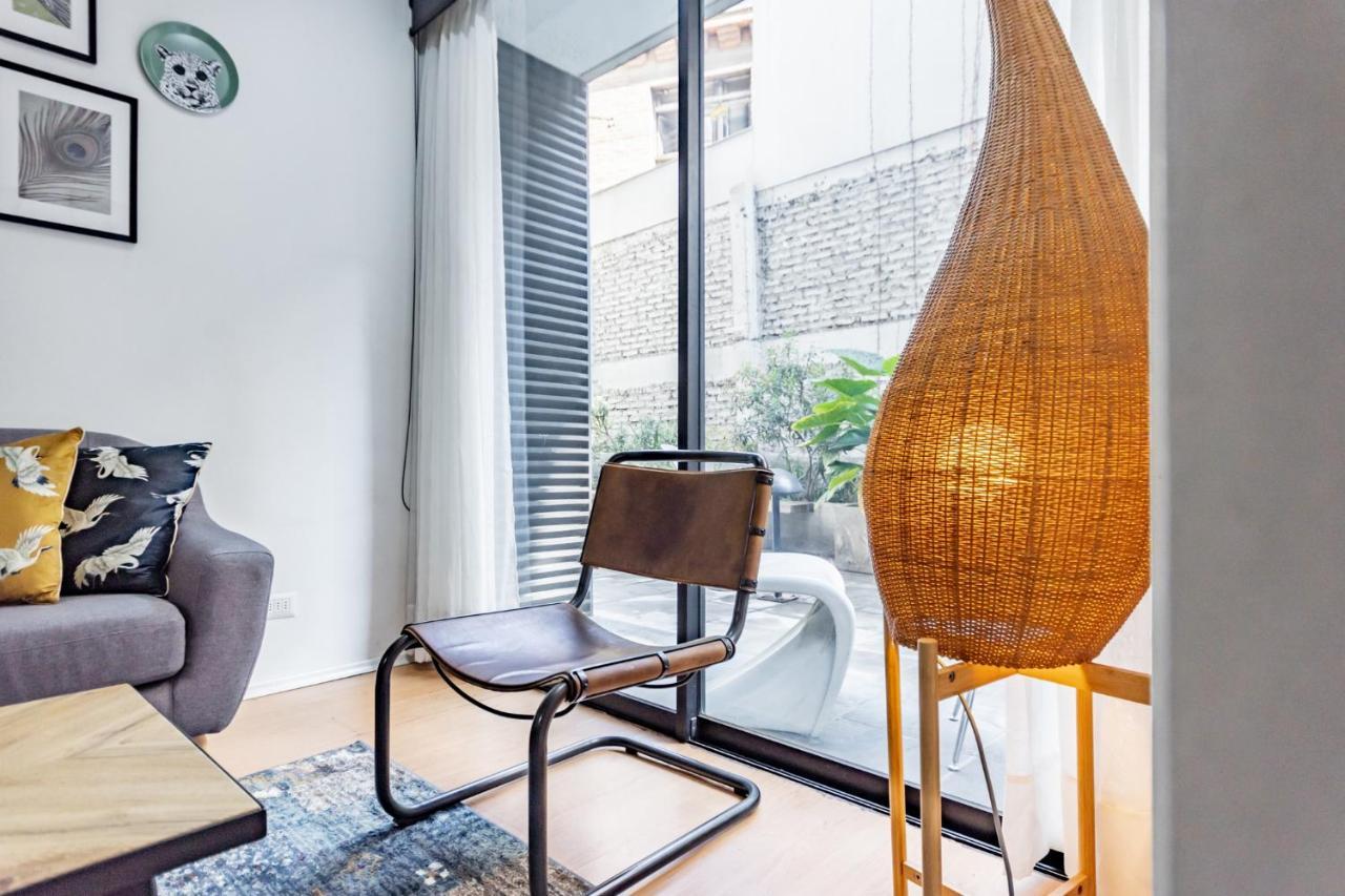 San Carlos Rentals - Lastarria Santiago Exterior photo