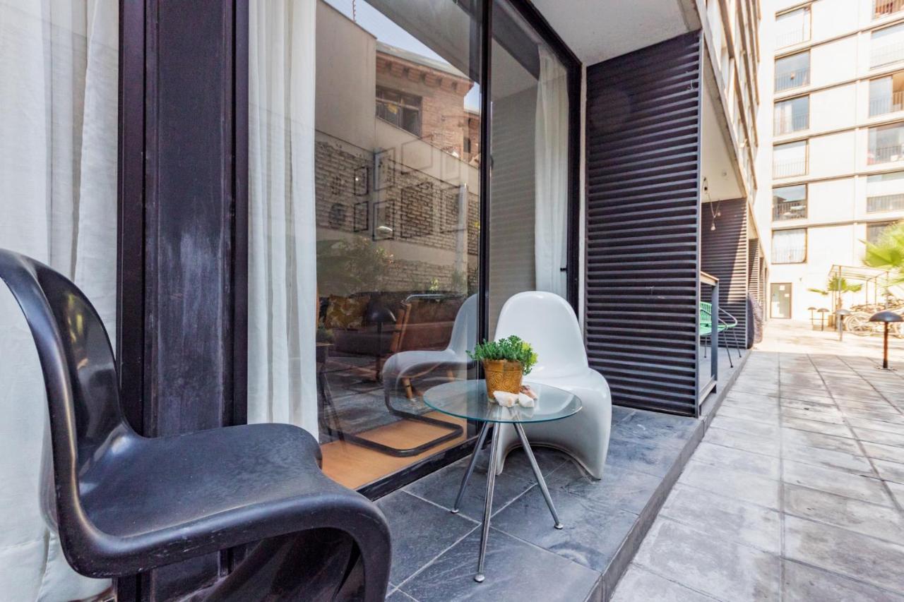 San Carlos Rentals - Lastarria Santiago Exterior photo