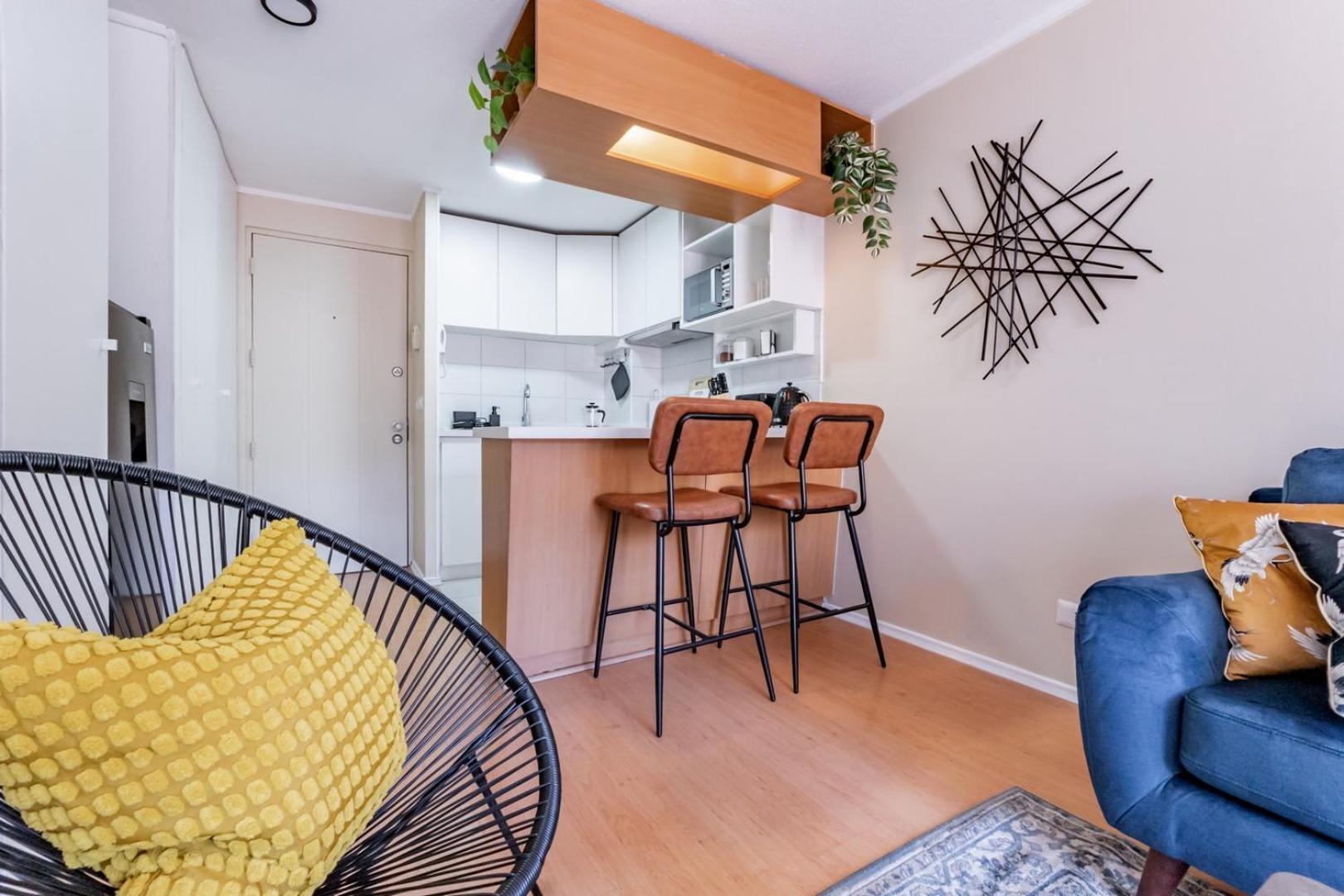 San Carlos Rentals - Lastarria Santiago Exterior photo
