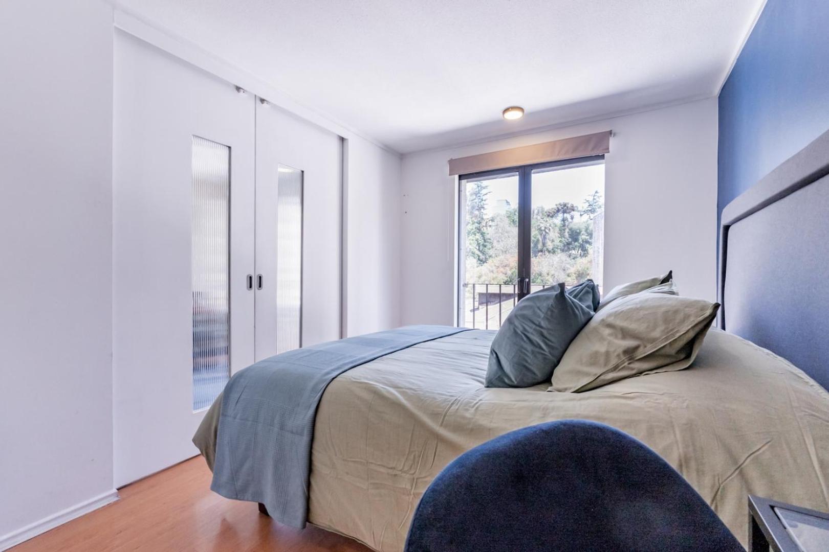 San Carlos Rentals - Lastarria Santiago Exterior photo